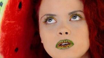 Imagens resgatadas mostram a diva em momentos cheios de confiança e estilo, inspirando a comunidade LGBTQIA+