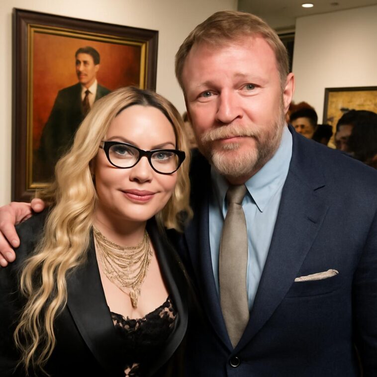 Ex-casal icônico se reencontra em exposição de arte do filho Rocco, celebrando união e talento