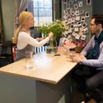 Khloé Kardashian busca amor real e considera contratar matchmaker 13 Após experiências turbulentas, Khloé quer estabilidade e conexão verdadeira na vida amorosa