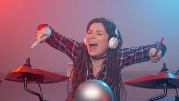 Clássico 'Pon de Replay' entra para o seleto grupo de hits bilionários da diva pop