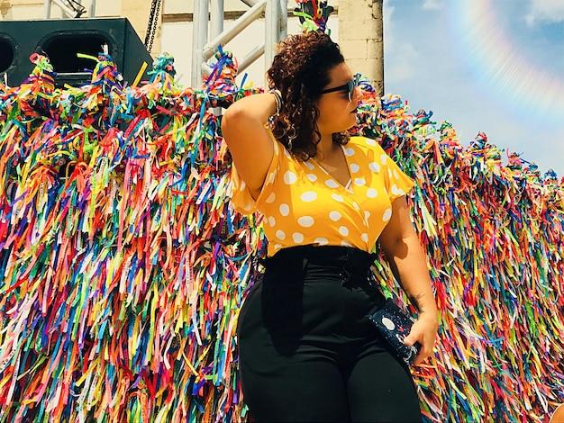 Melody lança hit do Carnaval com Pedro Sampaio e domina o verão 1 Após saída de música com Anitta, Melody brilha em parceria que promete embalar o Carnaval 2026