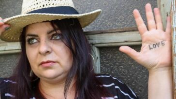 A atriz celebra sua terra natal em evento musical, mas vídeo promocional do Carnaval 2026 divide opiniões no México