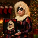 Show filmado no Grammy Museum traz repertório rebelde e intimista para celebrar o Natal