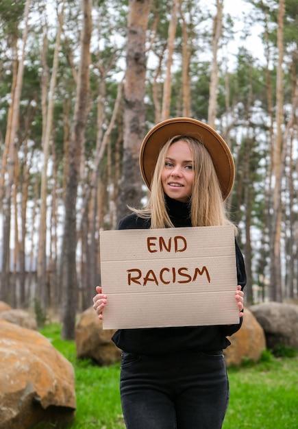 Anitta fala sobre cirurgias plásticas e autonomia em entrevista sincera 1 Cantora rebate críticas e destaca liberdade de escolha em conversa sobre estética e espiritualidade