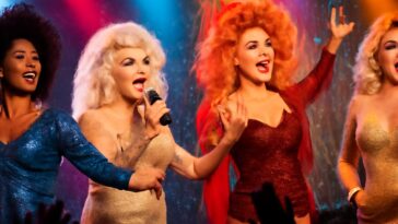 Apresentação vibrante e cheia de empoderamento celebra diversidade e fortalece orgulho queer