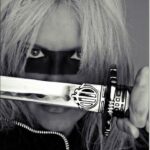 Evento em Andover, Reino Unido, une música e solidariedade para apoiar famílias LGBTQIA+ afetadas por doenças raras