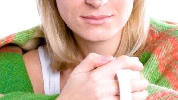 A gamer e influencer SSSniperWolf conquista fãs com produção casual e elegante que destaca sua autenticidade