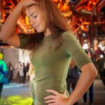 Anitta reage surpresa após dançarina mostrar demais em show 12 Momento divertido e inesperado no Réveillon do Rio de Janeiro com a cantora e sua ex-affair Ohana Lefundes