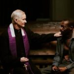 Ex-auxiliar denuncia agressões sexuais e abuso de poder do cantor gospel que pregava cura gay