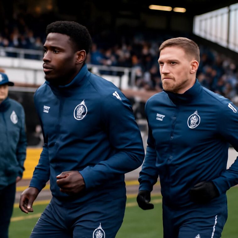 Treinador Steve Evans espera reforços para fortalecer o time rumo à recuperação na League Two