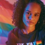 Cantora mostra apoio e sintonia com o namorado em noite marcante na carreira dele