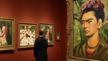 Exposição em Londres traz 36 obras da artista mexicana, mas enfrenta dificuldades com empréstimos e a 'Fridamania'