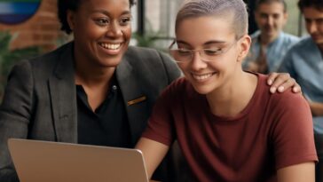 Programa Helbing apoia escritoras e escritores queer no teatro com mentoria e projeto exclusivo