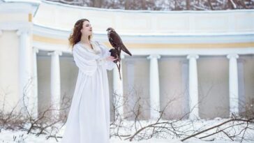 Cantora fala sobre depressão e como o tempo foi essencial para seu romance florescer