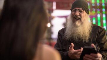 Ator de Stranger Things quer representar o icônico herói do Universo Aranha e destaca seu significado cultural