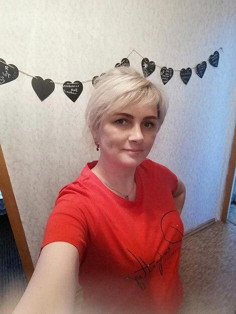 Humorista provoca e abre diálogo sobre sexualidade em comentário na rede social de Lorena Maria