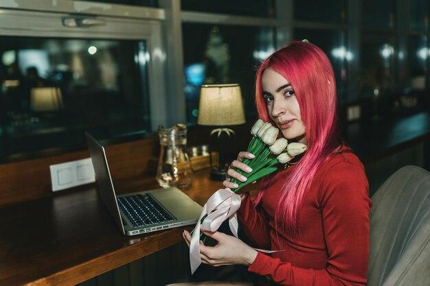 Pabllo Vittar brinca sobre dívida com Anitta após reencontro em São Paulo 1 Drag queen relembra momento tenso com Anitta e reforça a importância da parceria na carreira