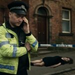 Sarah Aspin, ex-parceira do ex-marido de Amy Winehouse, foi achada morta em casa; polícia investiga causas