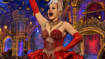 Com emoção, brilho e homenagens, Drag La Tacones é a grande vencedora do carnaval LGBTQIA+ de Las Palmas de Gran Canaria