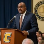 Pai de Beyoncé compartilha sua jornada de saúde e resiliência na universidade onde estudou