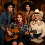 Banda drag reinventa clássicos do country com temática queer em shows mensais na cidade canadense