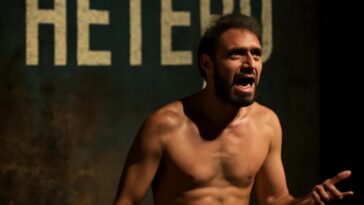 Espetáculo de Bernardo Dugin usa experiência real para refletir sobre silêncio e violência contra LGBTQIA+