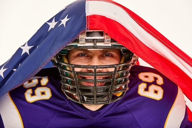 Performance histórica do astro porto-riquenho alcança 4,1 bilhões de visualizações globais em 24h