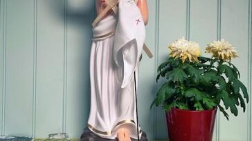 Rainha do pop aposta em produção ousada e cenas íntimas para agitar fãs LGBTQIA+