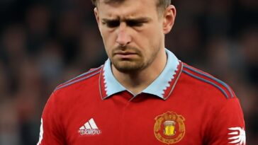 Meio-campista da base pede desculpas após ser punido por linguagem discriminatória