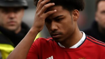 Jack Fletcher, filho de Darren Fletcher, recebeu suspensão e multa por comentário ofensivo em partida sub-21