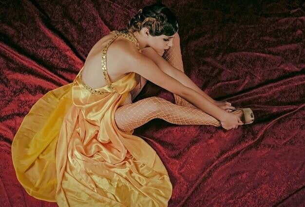 Ícone pop celebra nova campanha com show intimista e homenageia cultura italiana em noite mágica