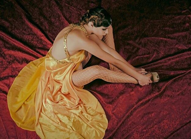 Ícone pop celebra nova campanha com show intimista e homenageia cultura italiana em noite mágica