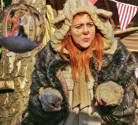 Atriz LGBTQIA+ assume papel desafiador e traz nova perspectiva à figura histórica de Mary Todd Lincoln