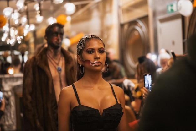 Ícone da música e da moda, Beyoncé emociona fãs com lançamento e volta triunfal ao Met Gala 2026