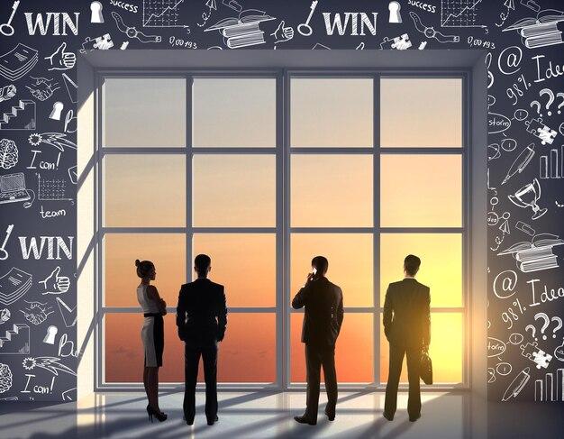 Kiss All The Time. Disco, Occasionally. e American Girls marcam maior estreia da carreira do astro