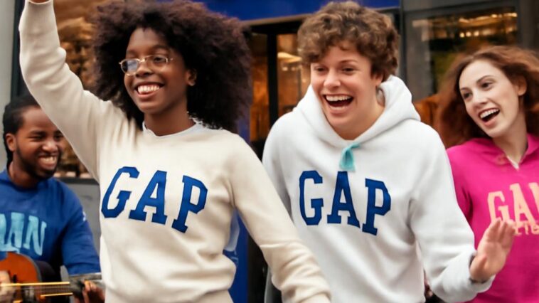 Marca aposta em ritmos e estilo Y2K para reconquistar público jovem e diversificado