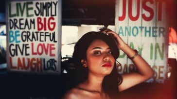 Hit de 2016 volta ao Billboard Global 200, reafirmando legado e conexão da artista com fãs LGBTQIA+