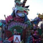 Chappell Roan: a voz queer que brilha no Lollapalooza Brasil 2026 13 Cantora americana desafia padrões e conquista o público LGBTQIA+ com hits independentes e identidade drag