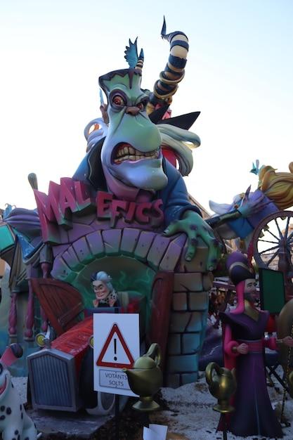 Chappell Roan: a voz queer que brilha no Lollapalooza Brasil 2026 1 Cantora americana desafia padrões e conquista o público LGBTQIA+ com hits independentes e identidade drag