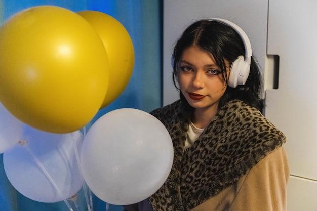 Cantora reúne amigos e estrelas em evento especial com clima de pura celebração e afeto