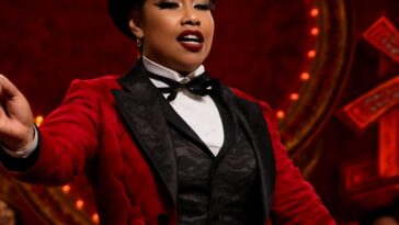 A rapper e vencedora do Grammy traz representatividade e poder ao icônico papel no musical em Nova York