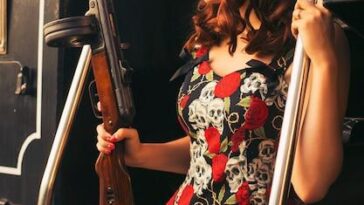 De Megan Thee Stallion a Ariana Grande: artistas LGBTQIA+ que cruzaram o pop com os palcos da Broadway