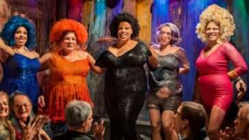 Evento celebra diversidade e arte drag com performances vibrantes e muita participação do público