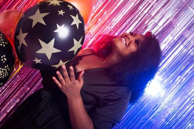 Clássico de 1998 ganha versão em cumbia e celebra união de gerações na música latina