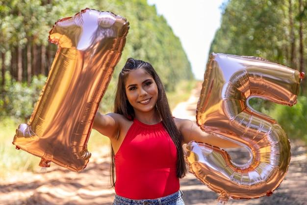 Cantora escolhe refúgio entre Escócia e Islândia para meditar e renovar energias no aniversário