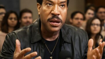 Lenda da música destaca que fama exige responsabilidade e cuidado com quem apoia