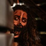 Estrela transgênero celebra representatividade e legado queer em papel icônico no teatro de Nova York