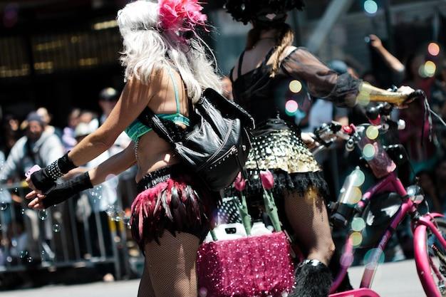 Garanta sua presença nos shows finais da diva pop que celebra sua arte e comunidade LGBTQIA+