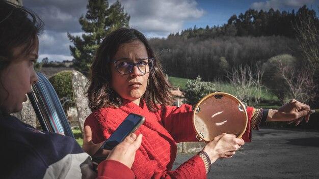 Novo álbum de Anitta chega em 16 de abril com sonoridade brasileira e suspense na tracklist