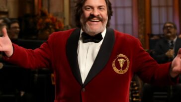 Ator celebra marco histórico em episódio repleto de humor, música e surpresas no icônico programa americano